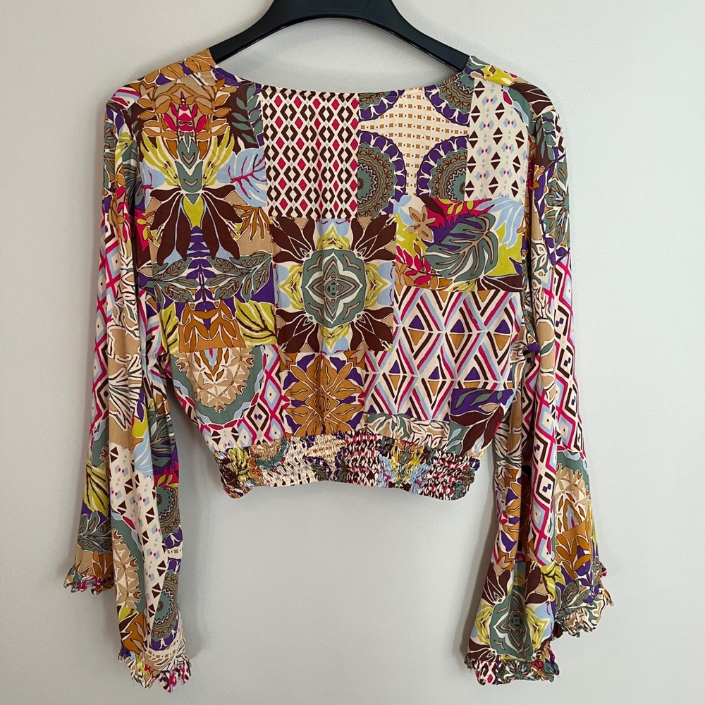 Zara Patchwork Print Boho Twist Front Cropped Bell Sleeve V-Neck Hippie Festival - Picture 8 of 8